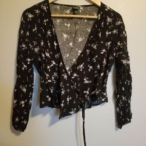 Wild Fable Front Tie Longsleeve